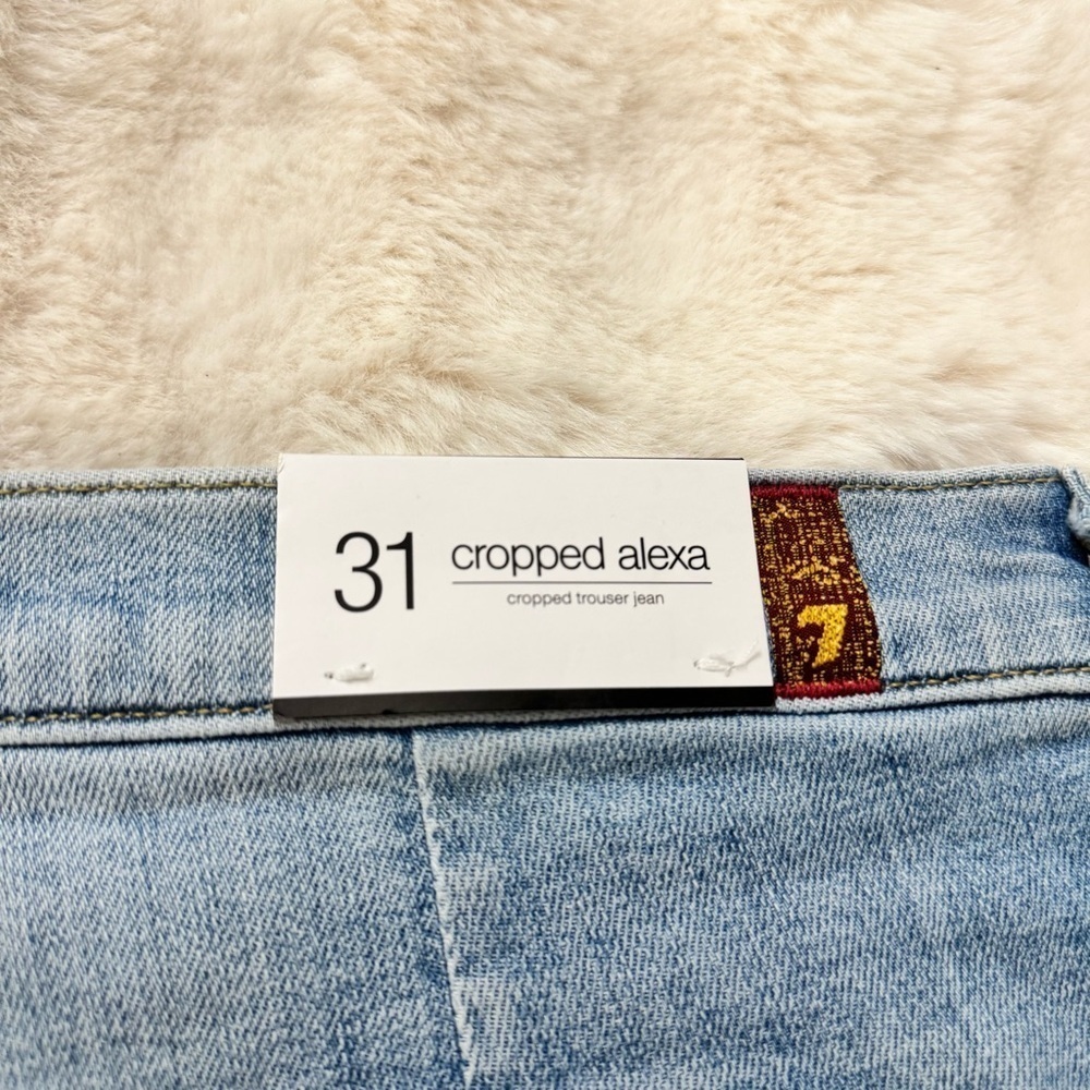 7 For All Mankind Women’s Cropped Alexa Roxy Lights Patch Front Pockets Size 31 - Picture 6 of 8
